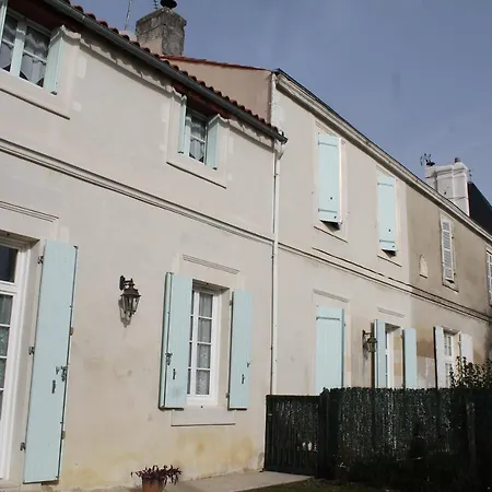 Du Chateau Holiday home Allas-Bocage